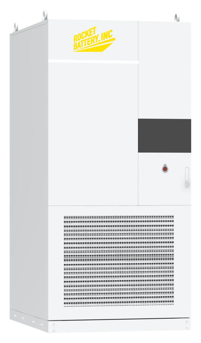 水冷式232kWh蓄電池システムの外観（斜め前から）
